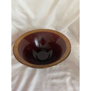 Vintage amethyst footed glass serving bowl with decorative gold rim 10"